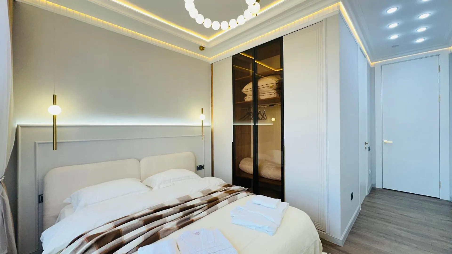 Vilura Home Urban Lux Apartment Almaty